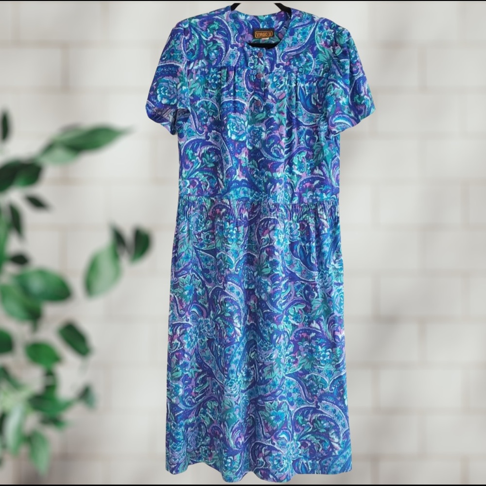 Vintage 1970s Virgo II Blue and Purple Paisley Short Sleeve Maxi Dress Size M